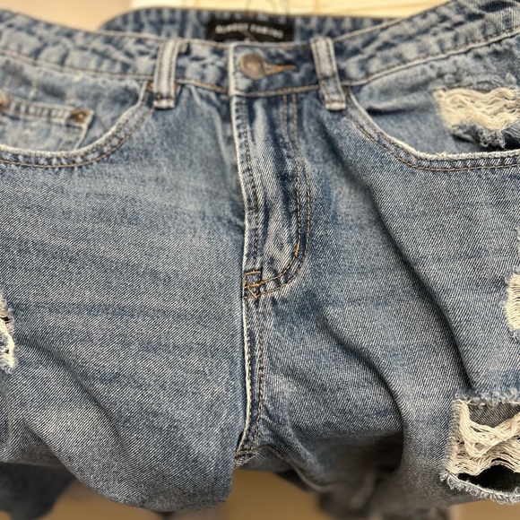 Size 3, holy jeans - Picture 8 of 10